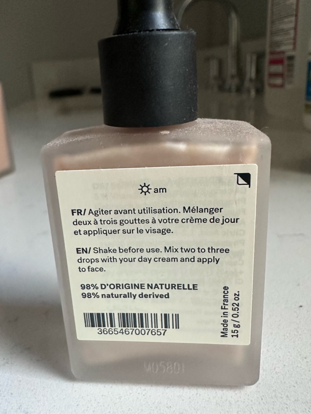 T31 Glow Drops Illuminating Serum - Light Peach - Picture 3 of 7